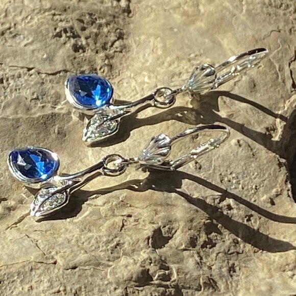 ❤️ Silver Blue Berry Drop Earrings - Picture 8 of 13